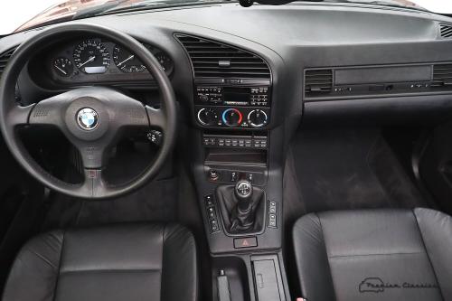 BMW 325i E36 | 101.000km | Calypsorood | Leer | Alarm | Airco | Cruise Control