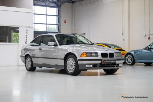 BMW 325iA Coupe E36 | 37.000KM | Perfect Condition | 2-Climate | Leather