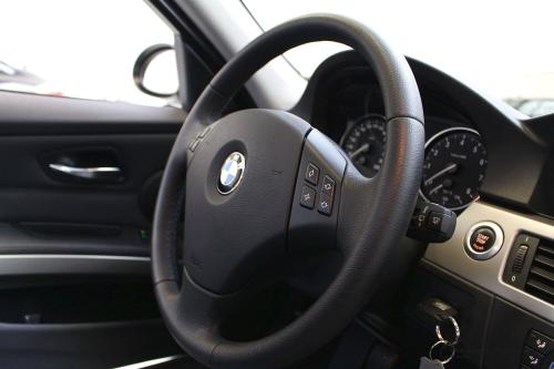 BMW 335i Touring E91 | 51.000KM! | Manual |  Navi. Pro | Leder | Stoelverwarming