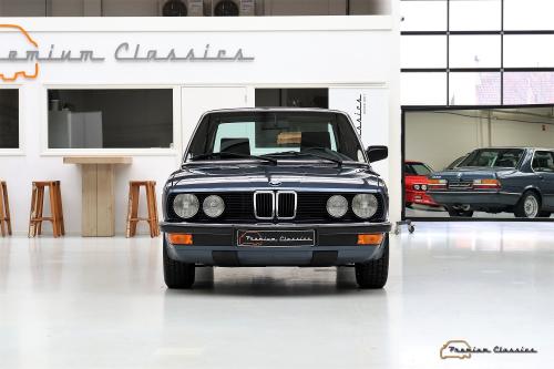 BMW 520i E28 | Manual (5) | 62.000KM!! | Centrale vergrendeling | Warmte werend glas(groen)