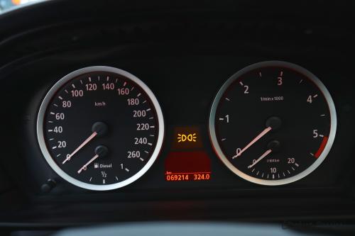 BMW 530d Touring E61 | 69.000KM! | 1e eigenaar | BTW-auto | Euro4 | Panorama | Memory