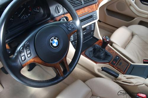 BMW 530i E39 | 117.000KM | Leder | Schuifdak | Sport seats | Xenon