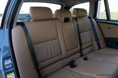 BMW 530xi Touring E61 | 74.000KM | Adaptive Xenon | Navi Pro | Sport Seats