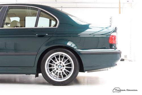 BMW 540i Sedan E39 | 70.000KM | M-Sport Onderstel | Comfortstoelen | HiFi | Xenon | Navi. Pro