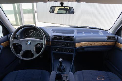BMW 730i E32 | 99.000KM | 1st Paint! | Manual | Perfect Condition