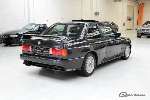 BMW M3 E30 Coupé | 111.000KM I Origineel NL | Recaro Stoelen | Leder