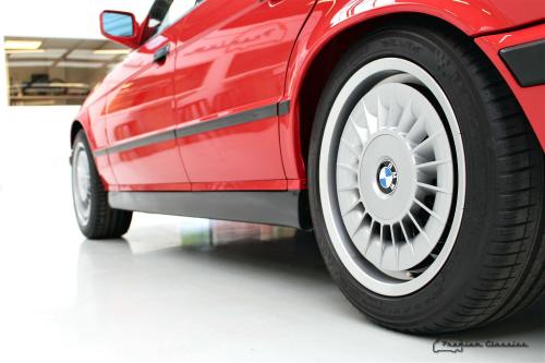 BMW M5 3.6 E34 I 78.000 KM I Schuifdak I HiFi | Cruise control | Einzelsitzanlage | Misanorood