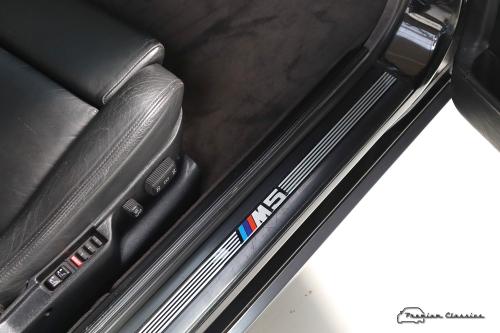 BMW M5 E34 Touring | EVO | Panorama | Stoelverwarming | HiFi