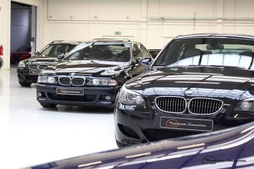 BMW M5 E39 | 124.000km | Youngtimer | Schuifdak | Xenon
