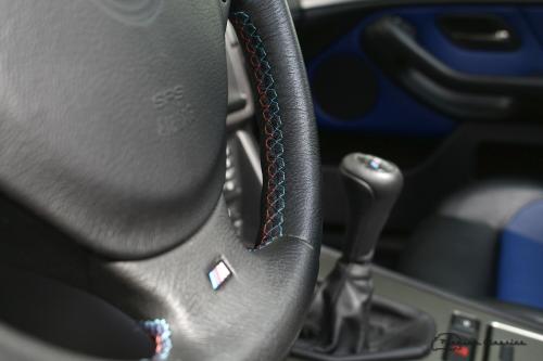 BMW M5 E39 | 56.000km | 1 eig. | Youngtimer | Schuifdak | Xenon | Leder bicolor