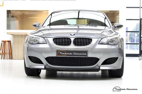 BMW M5 Sedan E60 | 43.000KM!! | Schuifdak | Navi. Pro | HiFi | Xenon