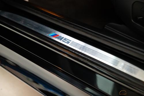 BMW M5 E61 V10 Touring | 64.000KM | 2008 | Full BMW Service