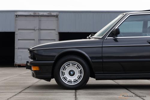 BMW M535i E28 Limousine | 30.000KM!! I Origineel NL | Schuifdak | Concourstaat