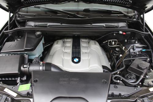 BMW X5 4.8iS E53 | 88.000KM! | Facelift | Panorama | Xenon | Navi | Bluetooth | HiFi