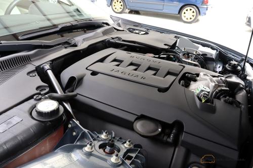 Jaguar XK 4.2 V8 Coupé | 71.000KM | 1 Swiss onwner | Jag. dealer maintenance