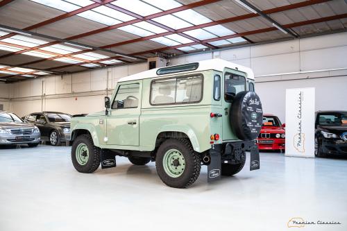Land Rover Defender | Heritage | 2016 | Mint Green | 33.500 KM