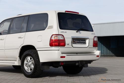Lexus LX470 | 7-Seater | Tow Hitch | Sunroof | Memory Seats