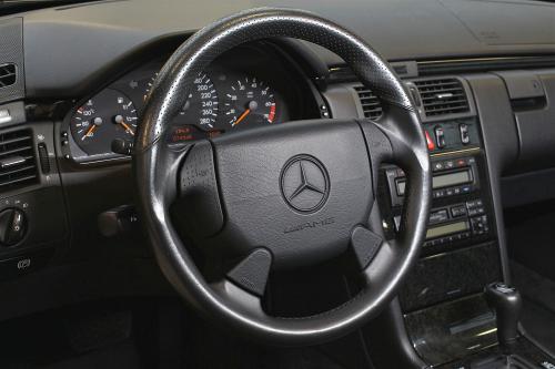 Mercedes-Benz E55 AMG Sedan W210 | 74.000KM! | Leder | PDC