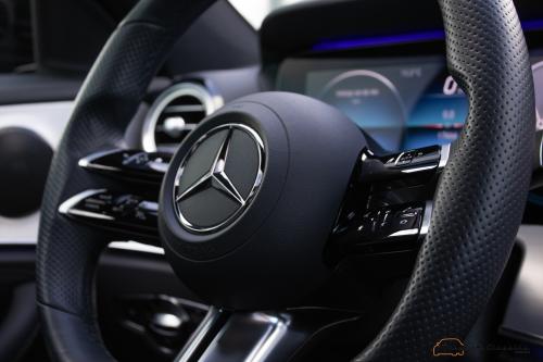 Mercedes-Benz E200 AMG Line | 17.000KM | Mild-Hybrid | Panorama
