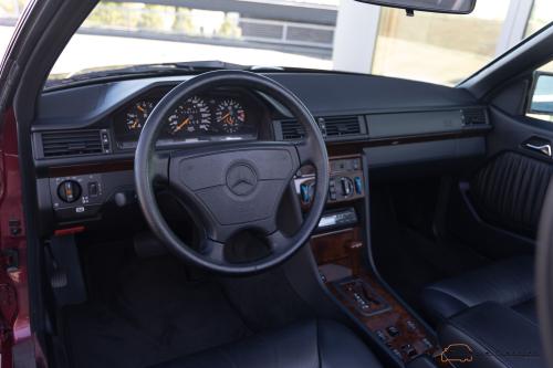 Mercedes-Benz E200 Cabrio W124 | 115.000KM | Orig. NL | Perfect Condition | Full Documentation