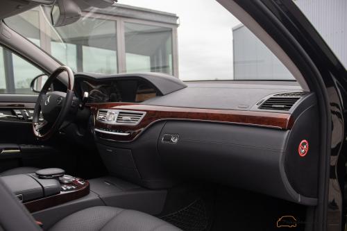 Mercedes-Benz S500L W221 | 43.000KM | Panorama | Keyless Go | Adaptive Cruise | Magic Body Control