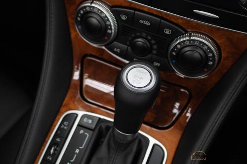 Mercedes-Benz SL500 R230 | 81.000KM | 388HP | Magic Body Control | Keyless Go | PDC | Bi-Xenon | BTW-auto