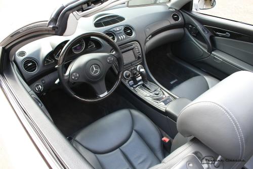 Mercedes SL 500 R230 Roadster | Orig. NL | Navigatie | Keyless Go | Parkeer sensoren