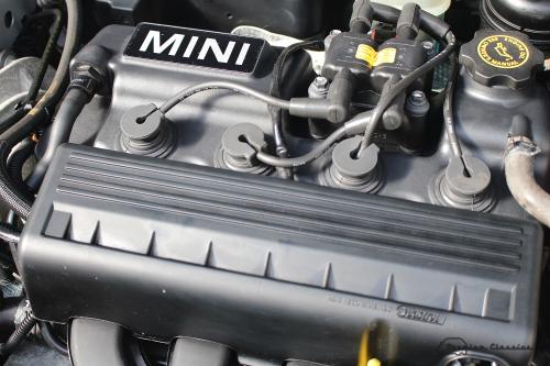 Mini Cooper Cabrio | 119.000KM | Orig. NL | Sportstoelen | Sportstuur