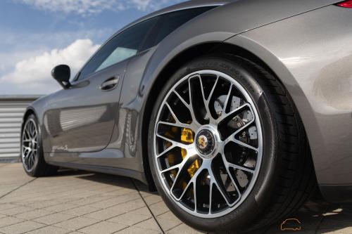 Porsche 911 991 Turbo S Coupe | 37.000KM | Orig. NL | Ceramic Brakes | BOSE
