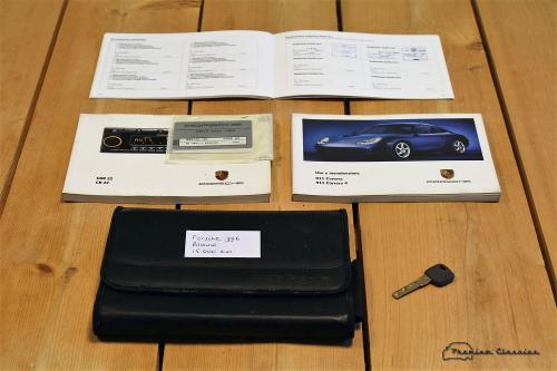 Porsche 911 996 Carrera 4 Coupé | 15.000KM!! | Manual | Xenon | Schuifdak | Comfortstoelen