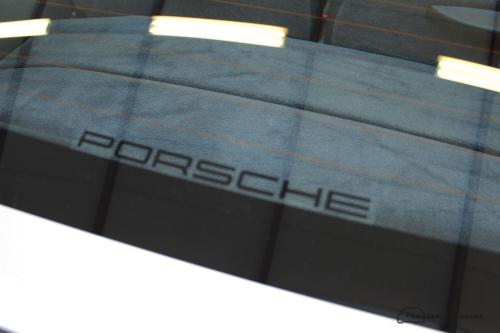 Porsche 911 997 3.8 Carrera S | 29.000KM !!! | Leder | Navi | Schuifdak | BOSE