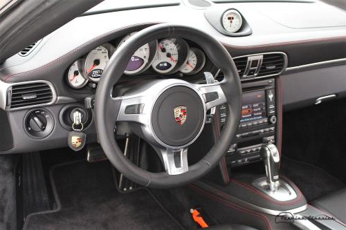 Porsche 911 997 Turbo Coupé | 30.000KM!! | Volledig S uitgevoerd! | Orig. NL | GT3 grijs | Sport Chrono | Keramische remmen | Schuifdak