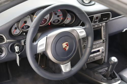Porsche 911 997 Carrera S Coupé | 96.000KM | Manual | BOSE | Schuifdak | Sportstoelen