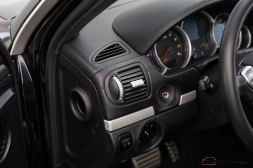 Porsche Cayenne GTS | 86.000KM | New Condition | BOSE | Sunroof