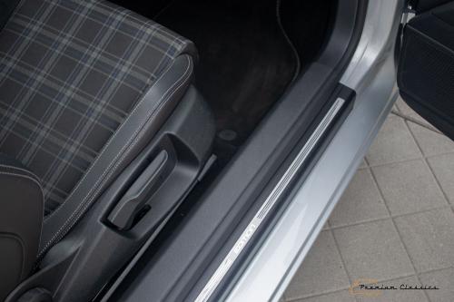 Volkswagen Scirocco 1.4 TSI Edition | 79.000KM | Orig. NL | Panorama | Licht- en Zichtpakket | 2-Zone Climate Control